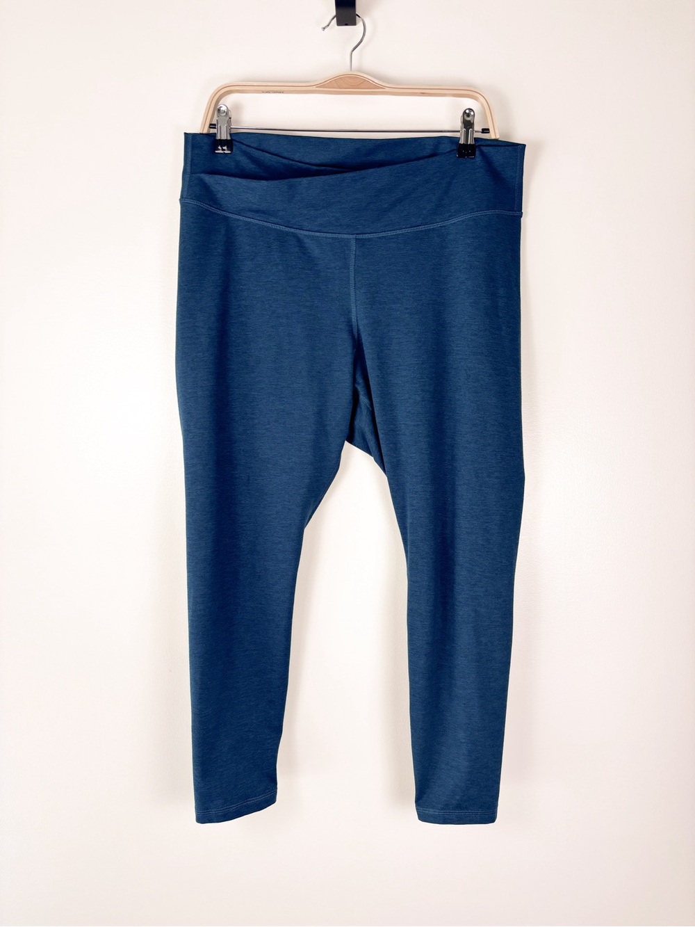 Old Navy Teal Blue Cloud Comfy Crossover Waist Cropped Yoga Gym Lounge Leggings